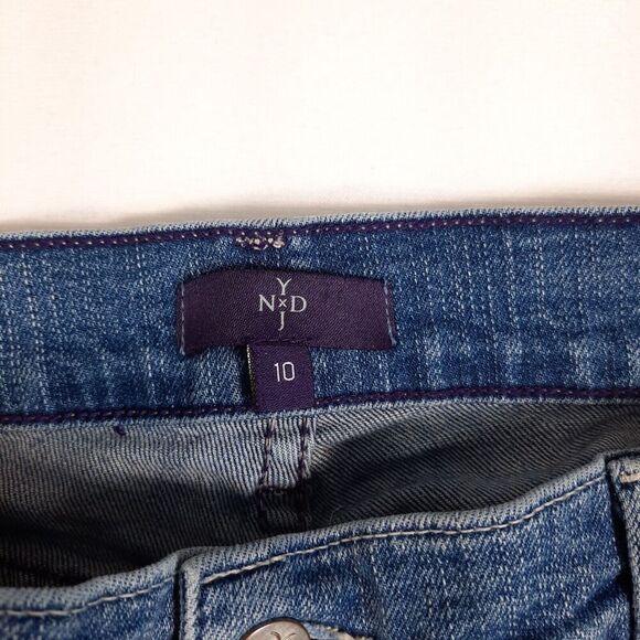 NYDJ Women's Stretch Denim Capris Size 10 Lift-Tuck Control Top Rhinestones - Picture 4 of 11